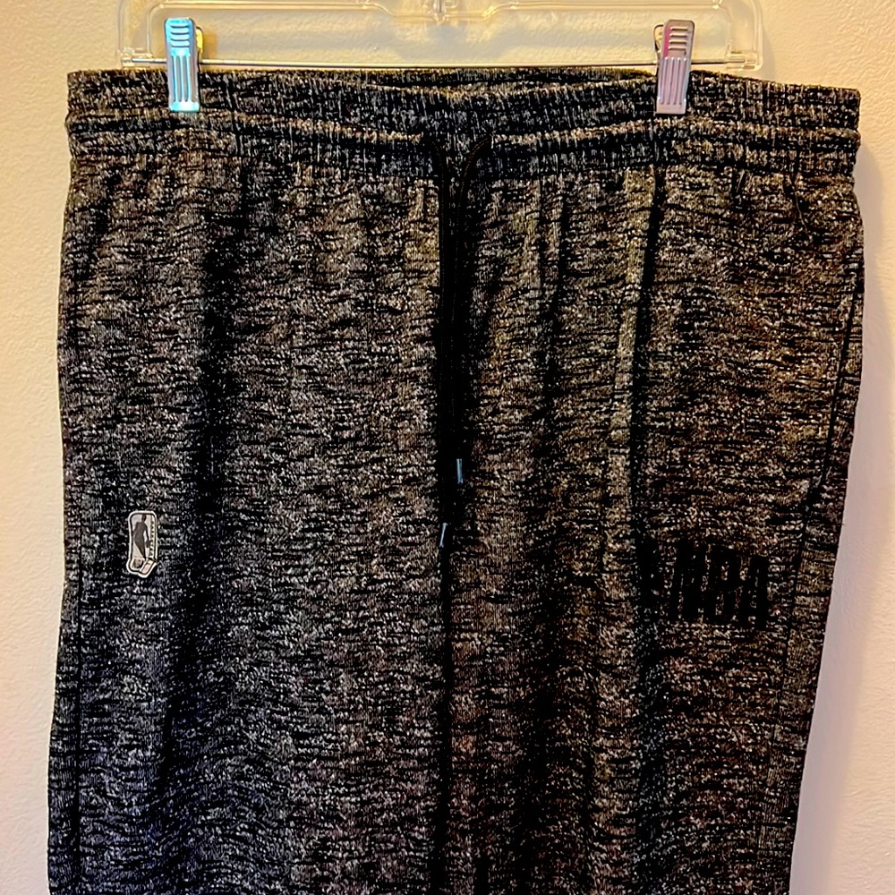 NBA fleece-lined jogging pants